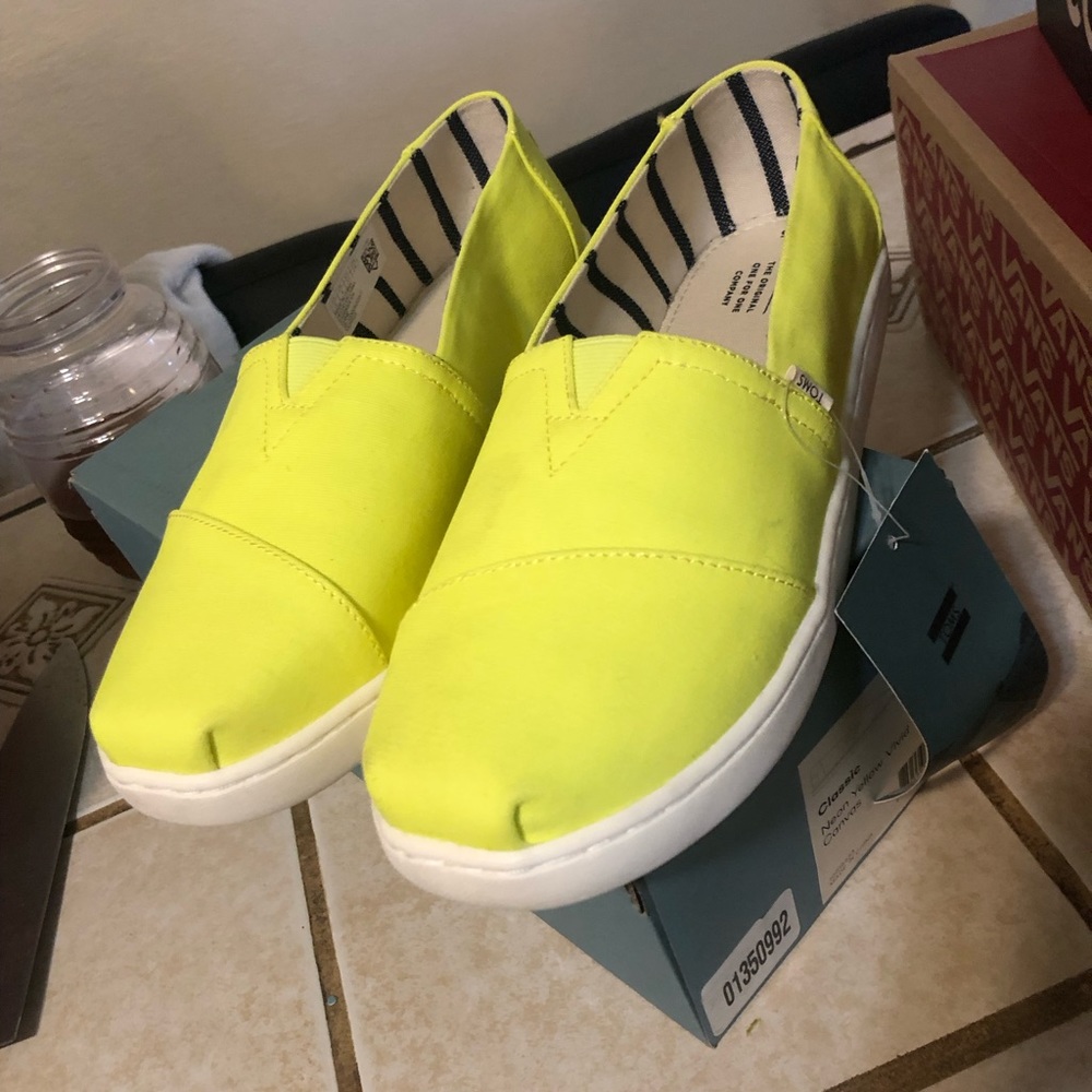 TOMS youth